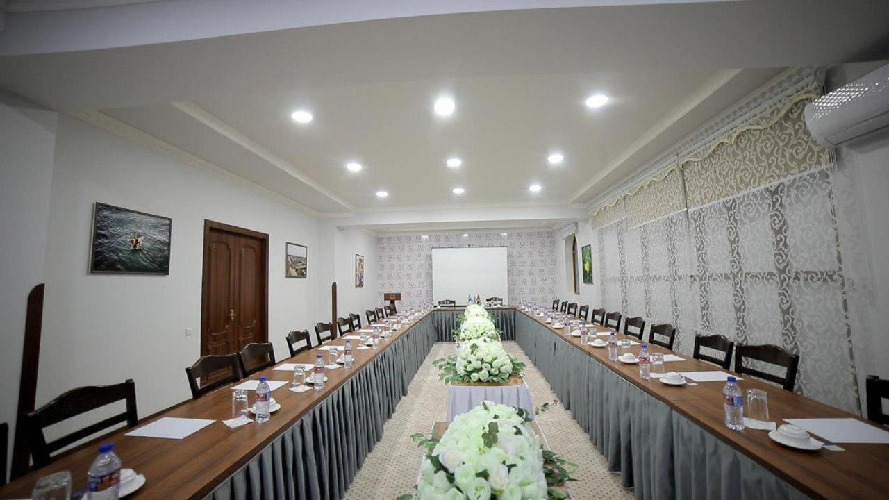 חיווה Erkin Palace Hotel מראה חיצוני תמונה