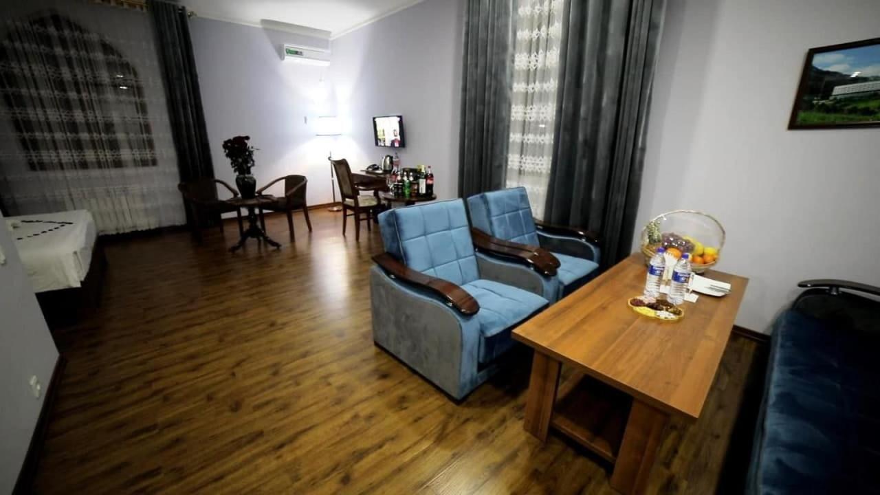 חיווה Erkin Palace Hotel מראה חיצוני תמונה